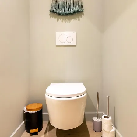 Standing 4 Et 4 Salles De Bains Face Marche De Wazemmes Διαμέρισμα