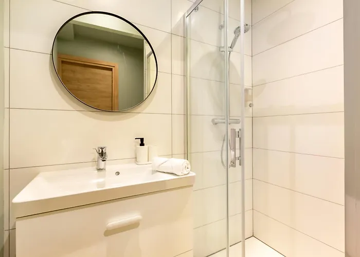 Standing 4 Et 4 Salles De Bains Face Marche De Wazemmes Apartment