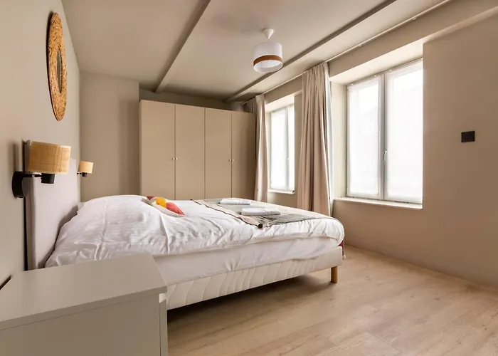 Appartement Standing 4 Et 4 Salles De Bains Face Marche De Wazemmes Rijsel